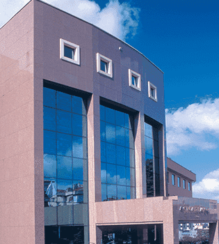 Dr Acıbadem. Hôpital Sinasi Can