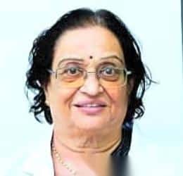 Dr. ኒና ደሳኢ, [object Object]