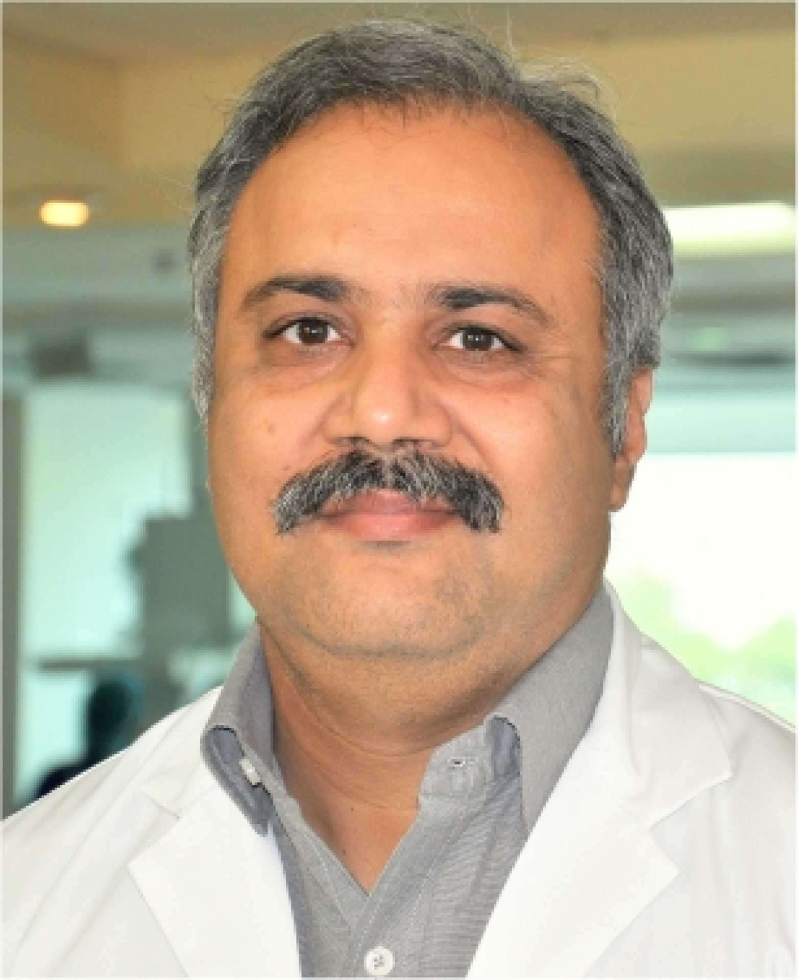 Dr Dheeraj Kapoor, [object Object]