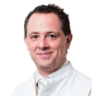 Dr. ሜድ. ጄንስ ጉሎው, [object Object]