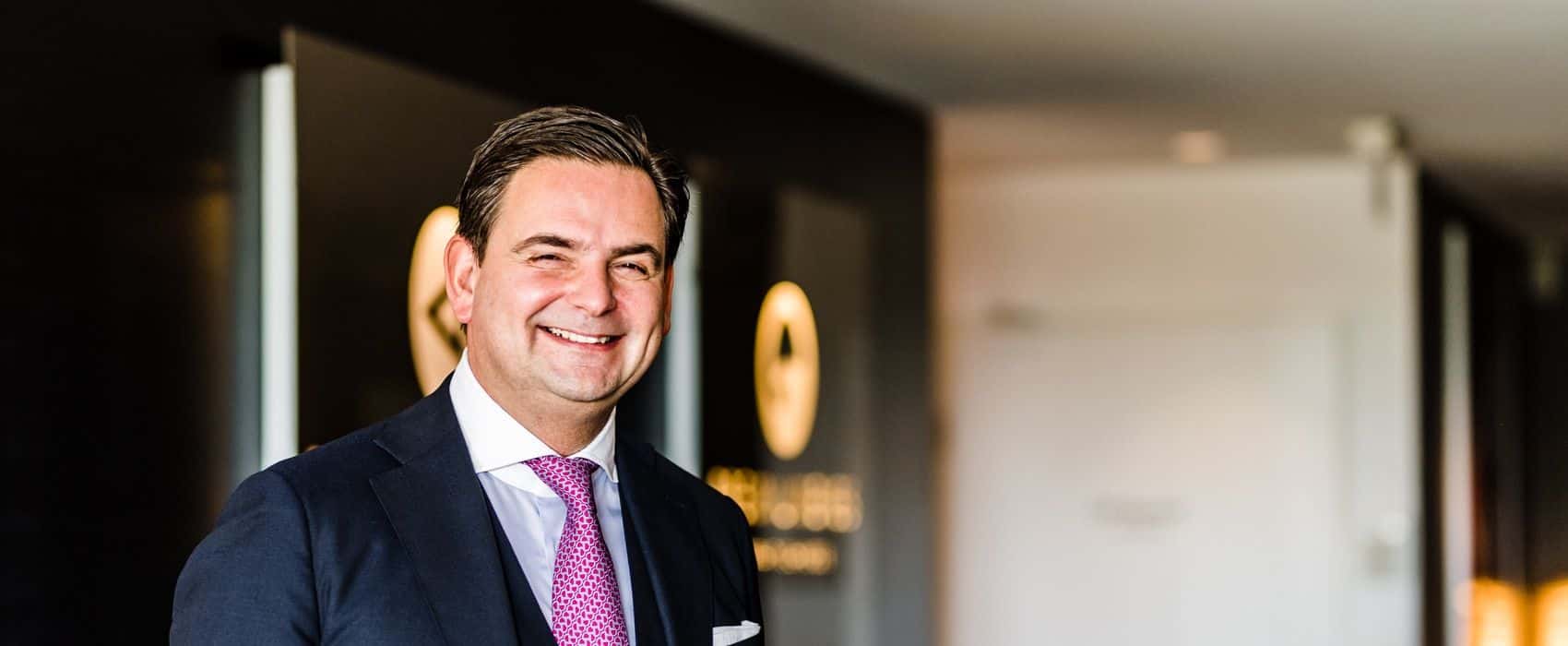 Docteur. Médical. Detlev Rh Breyer, [object Object]