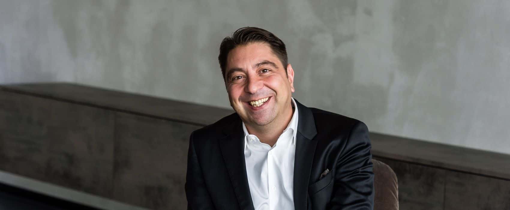 Professeur. Docteur. Médical. Hakan Kaymak, [object Object]