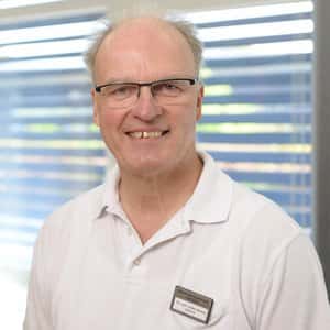 Оберарцт Доктор. Мед. Фолькер Хервиг, [object Object]