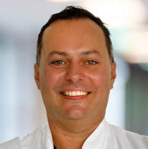 ড. med. মার্কাস সিকিয়েরা, [object Object]