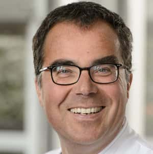 Sinabi ni Dr. Med. Henning Meink, [object Object]