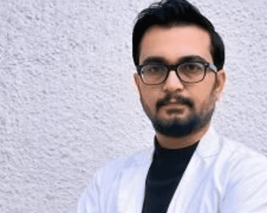 Docteur. Madhusudan Singh Solanki, [object Object]