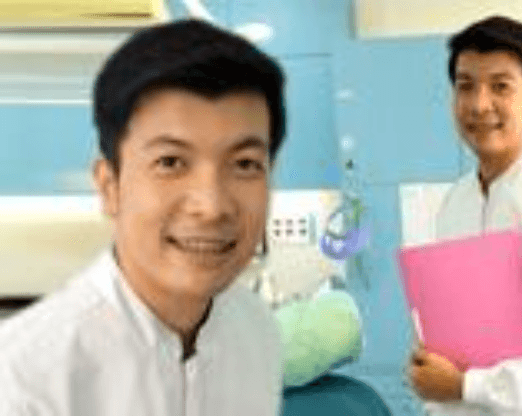 Dr. Vissavet Aksornkaew, [object Object]
