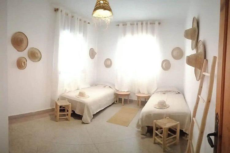 Single Room with Private Bath