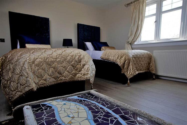 Kamar Twin bersama (hunian wanita )