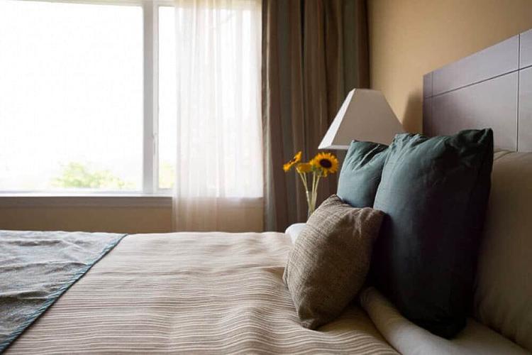 Kamar Hotel Premium (Tempat Tidur King) Hunian Single