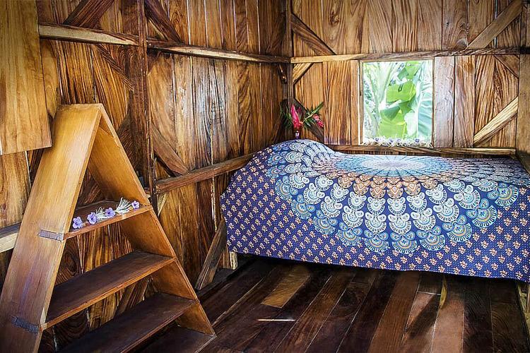 Humble Abode: Private Room with Shared Bath
