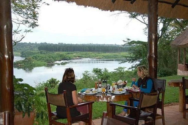 Twin Share Room on Private Tour (For 2 People)