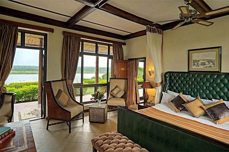 Twin Share Room on Private Tour (For 6 People)