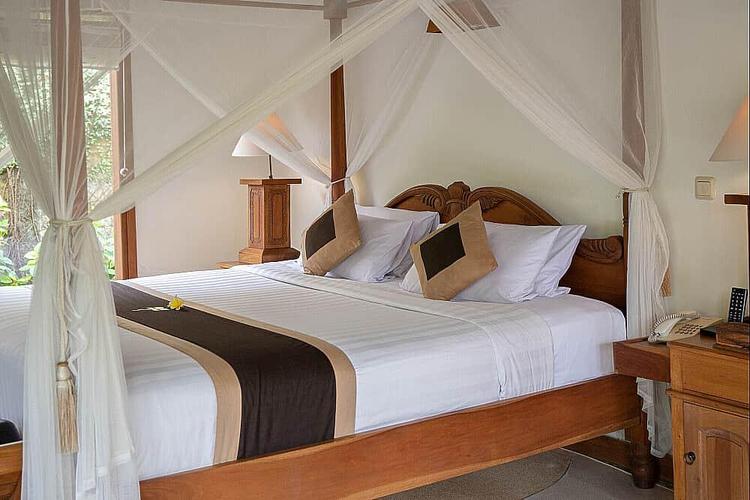 Private Deluxe Pool Villa for 2