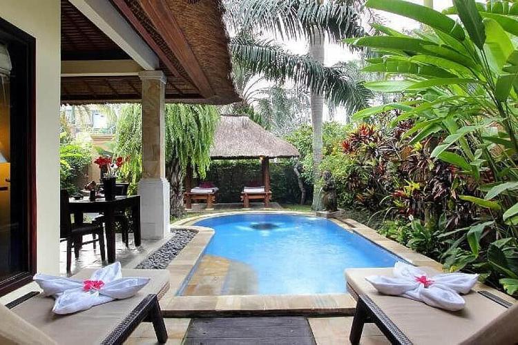Vila mewah dengan kolam renang pribadi untuk 2 