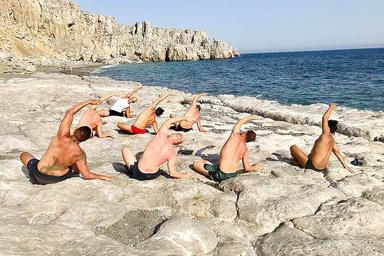 8 Hari retreat yoga lelaki rohani di Crete, Greece