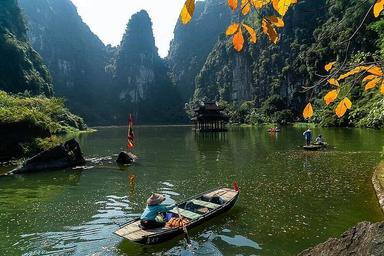 7 Hari Retret Perjalanan Luar dan Dalam di Vietnam