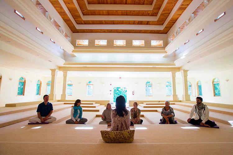3 Retret Meditasi Hari 'Kebahagiaan' (Akhir Pekan) di AS