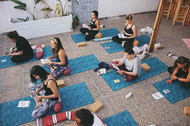 8 Day Ocean Soul Sisters Yoga & Surf Retreat ، المغرب