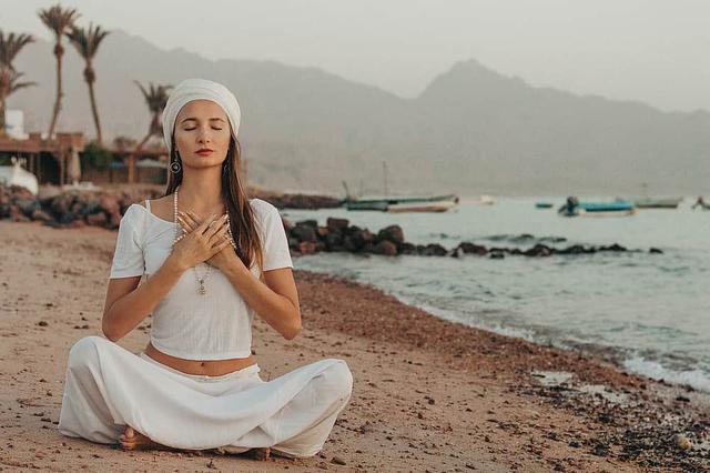 8 Day Hotel Manatili at Drop sa Yoga Holiday sa Egypt