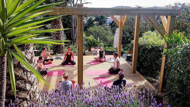 8 Araw ng kapana -panabik na yoga at pag -akyat ng pag -urong sa Algarve, Portugal
