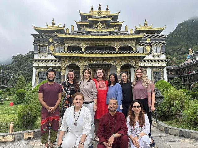8 Hari Rohani Yoga, Meditasi & Biara Retreat di Nepal
