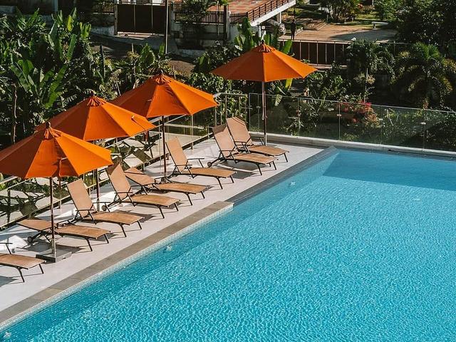 8 Araw ng Serenity sa Hills: Isang Yoga Holiday sa Phuket
