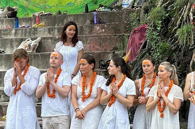 28 Hari 200 HR Hatha, Ashtanga, Vinyasa, Iyengar YTT di India