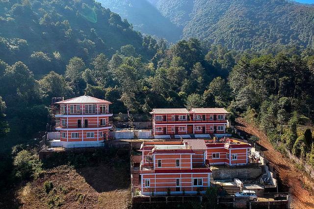 28 Araw 300H Hatha, Vinyasa, Yin, Ashtanga Teacher Training, Nepal