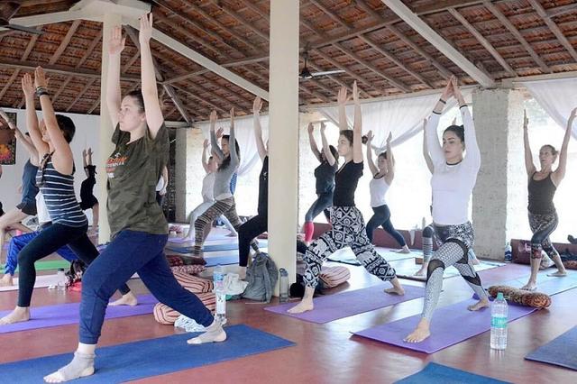 100 Oras na Pagsasanay ng Guro sa Yoga sa Goa, India