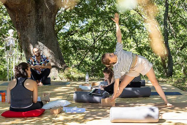 20 Araw 200 Oras Multi Style Yoga Teacher Training sa Tuscany