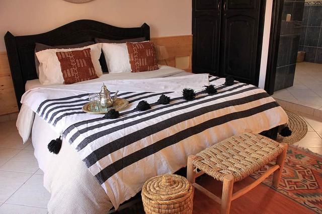 8 Day Ocean Soul Sisters Yoga & Surf Retreat ، المغرب