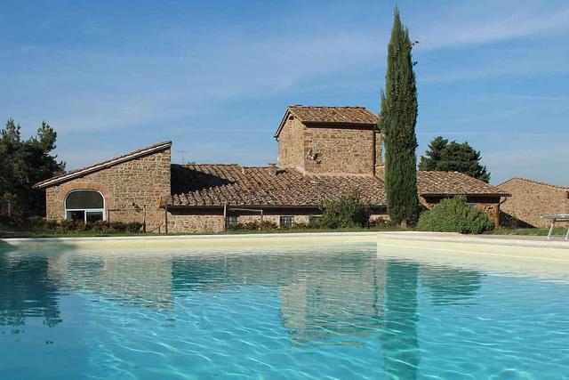 6 Day All-Inclusive Art, Yoga,& Cooking Retreat in Tuscany, Italy