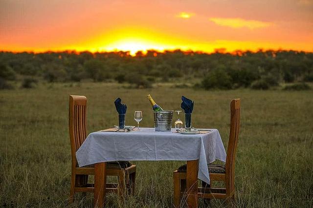4 Day Serengeti Hot Air Balloon Safari in Tanzania, Africa