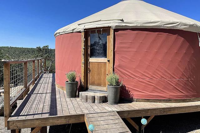 10 Day 50 Hour Yin Yoga Teacher Training in Oregon, US