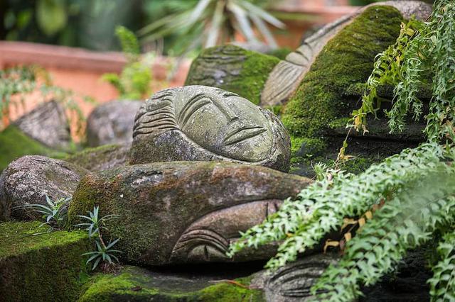 3 Retret Ayurveda dan Yoga yang Meremajakan Hari di India