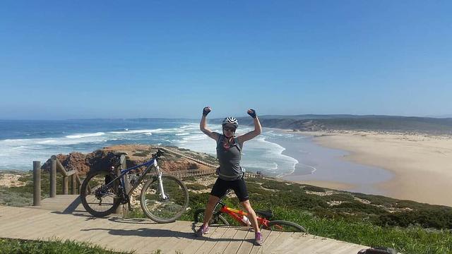 8 Jour de la journée de yoga et de montagne de montagne à l'Algarve, au Portugal