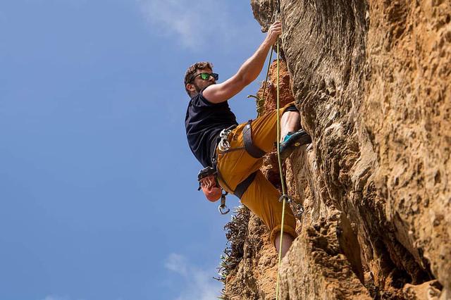 8 Hari Yoga & Retret Petualangan Luar Ruang di Algarve, Portugal