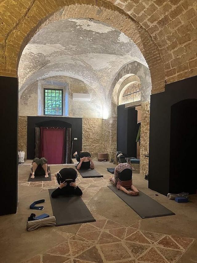 3 يوم Ashtanga و Pranayama و Yin Yoga Retreat في توسكانا ، إيطاليا