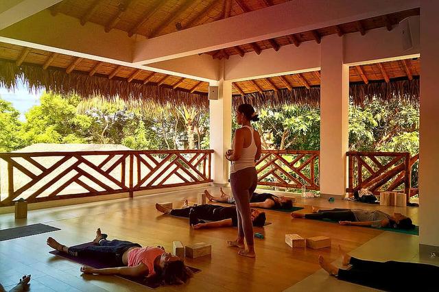 6 Araw Personal na Yoga at Surf Package sa Olon, Ecuador