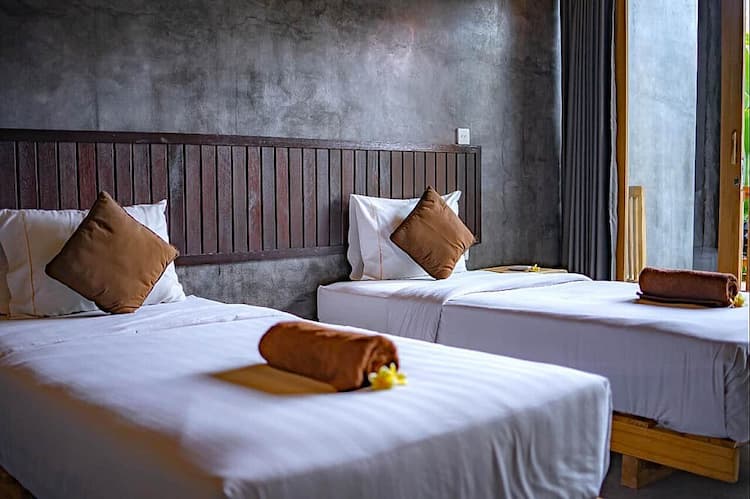 Kamar Bersama Kembar