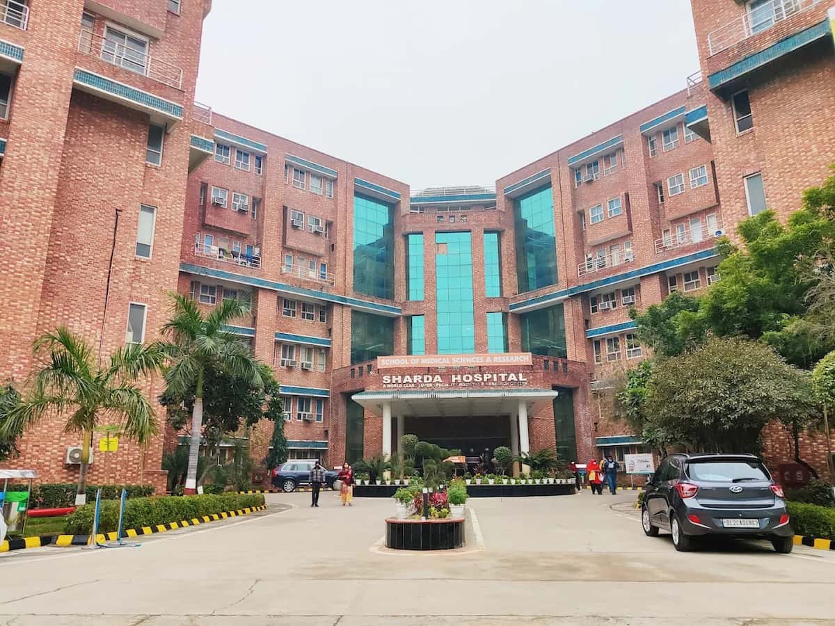 Sharda Hospital, Greater Noida