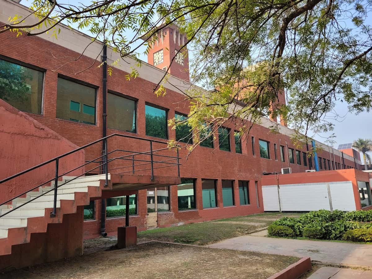 Мулчанская больница, Дели