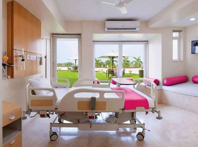 ম্যাক্স নানাবতী হাসপাতাল, মুম্বাই