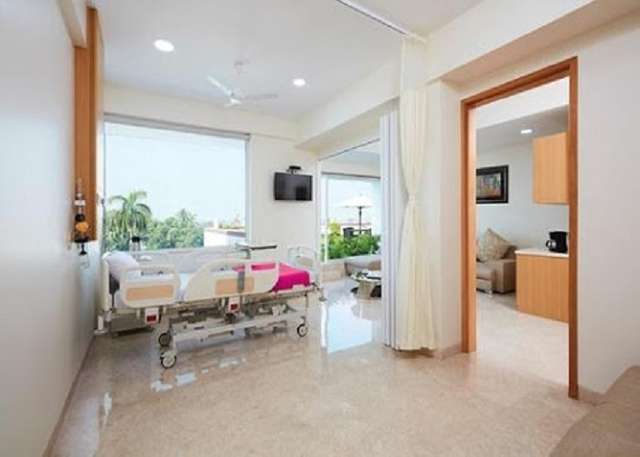 ম্যাক্স নানাবতী হাসপাতাল, মুম্বাই