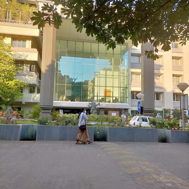 L V Prasad Eye Institute