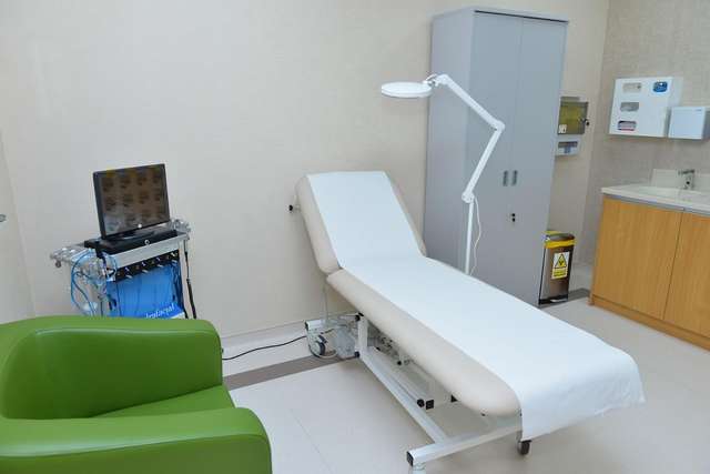 عيادة تجميل الملكية