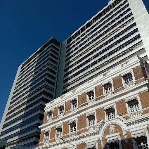 السير ه. ن. مستشفى مؤسسة ريلاينس