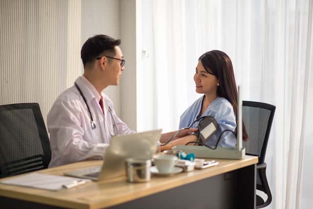 Regular na pakete ng screening ng kalusugan